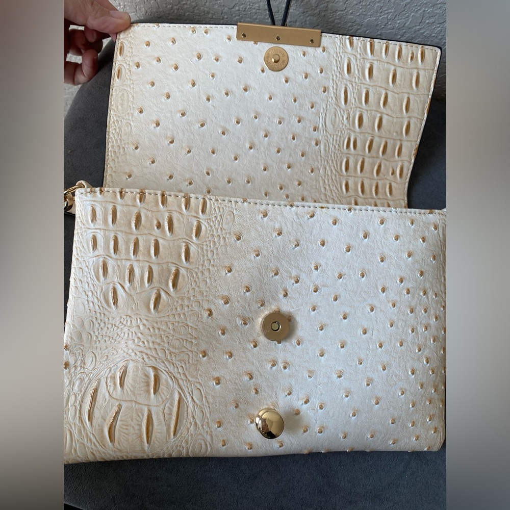 Le Miel Vegan Ostrich Embossed Crossbody Bag Ivory Gold Hardware NWT - Picture 4 of 12